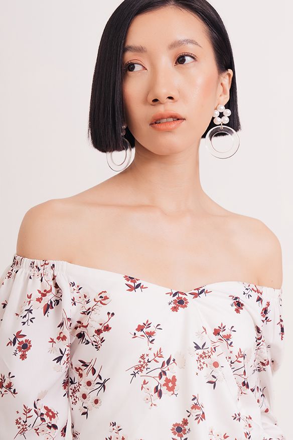 Đầm in hoạ tiết hoa nhấn chi tiết crown