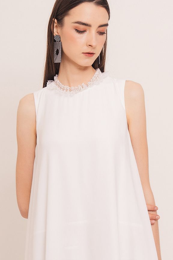 Đầm form suông 2 tầng nhấn ren