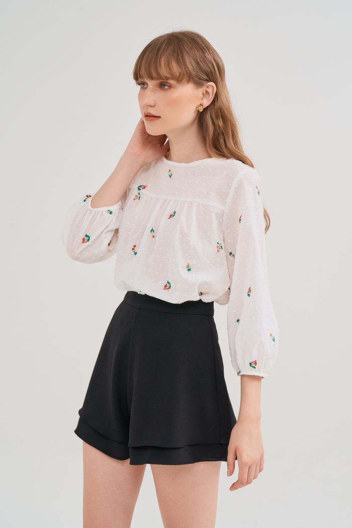 Áo cotton thêu hoa tay dài rã nhún ngực