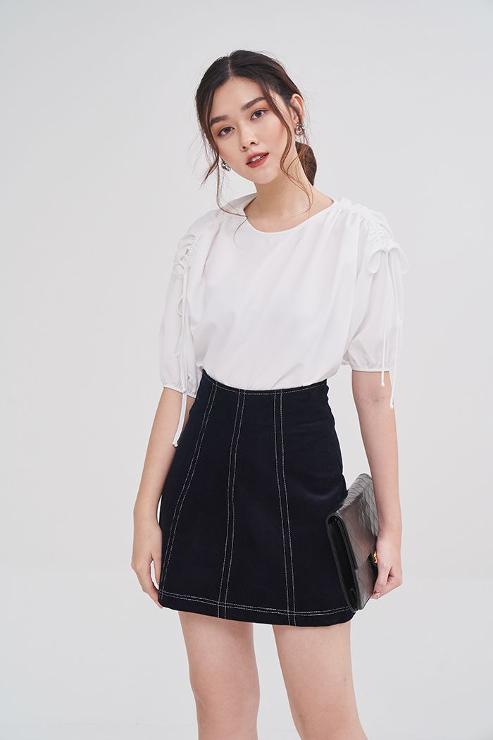Áo cổ tròn rút dây tay lỡ
