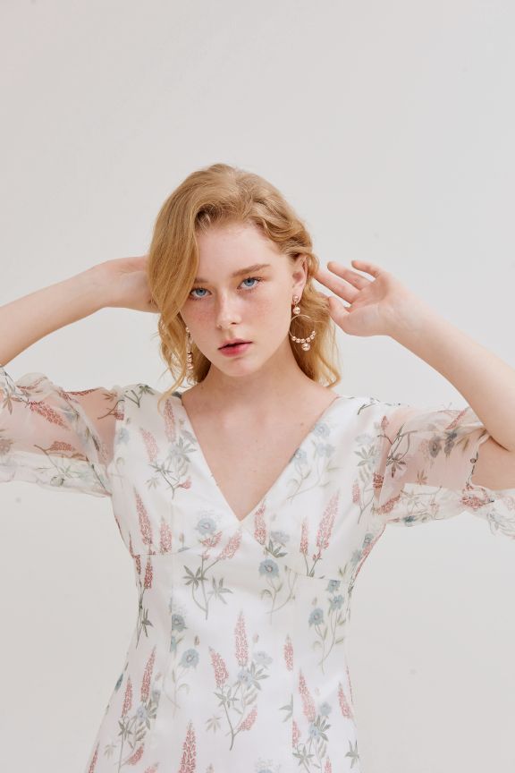 Đầm sheer in hoạ tiết spring 2019 rả bèo tùng