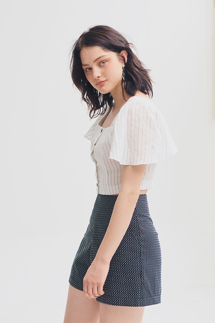 Áo croptop sọc cổ vuông tay bèo