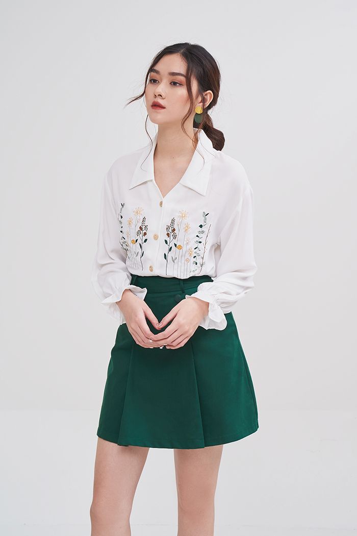 Áo sơmi tay dài thêu hoa thân trước đối xứng