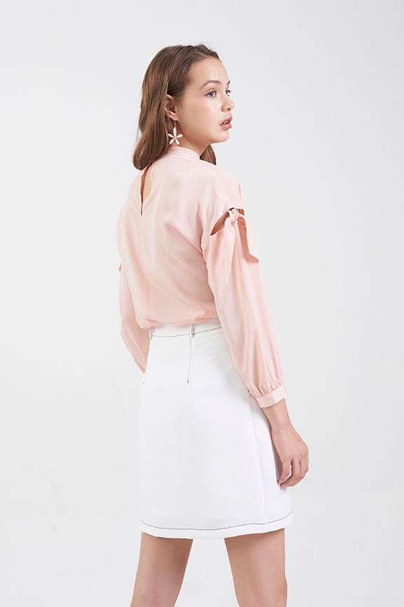Váy A diễu chỉ nổi