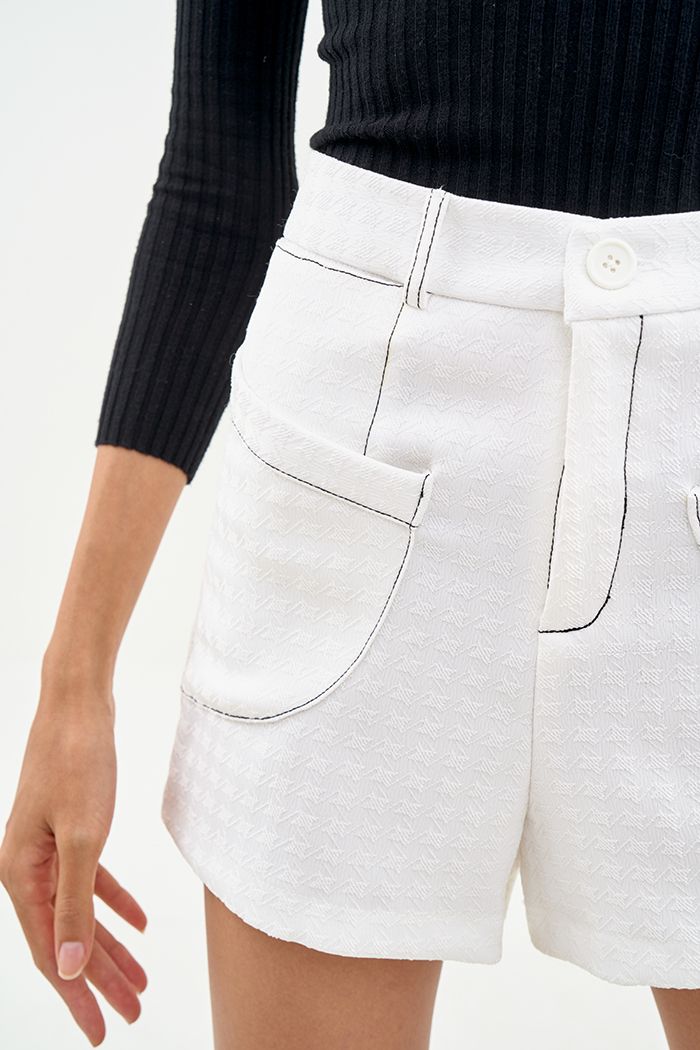 Quần short bố diễu chỉ nổi túi kiểu