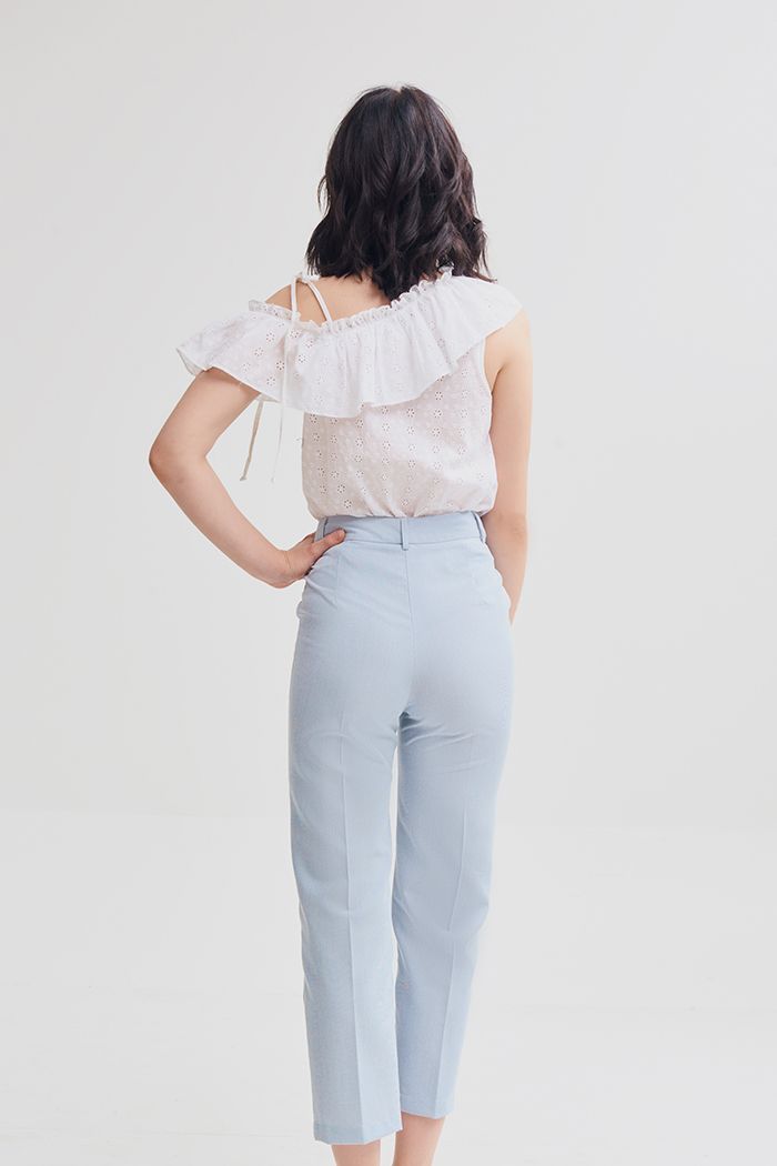 Áo cotton thêu hoa bèo 1 vai dây