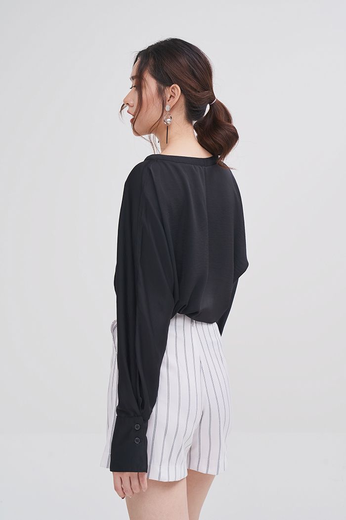 Quần short lưng liền sọc cơ bản