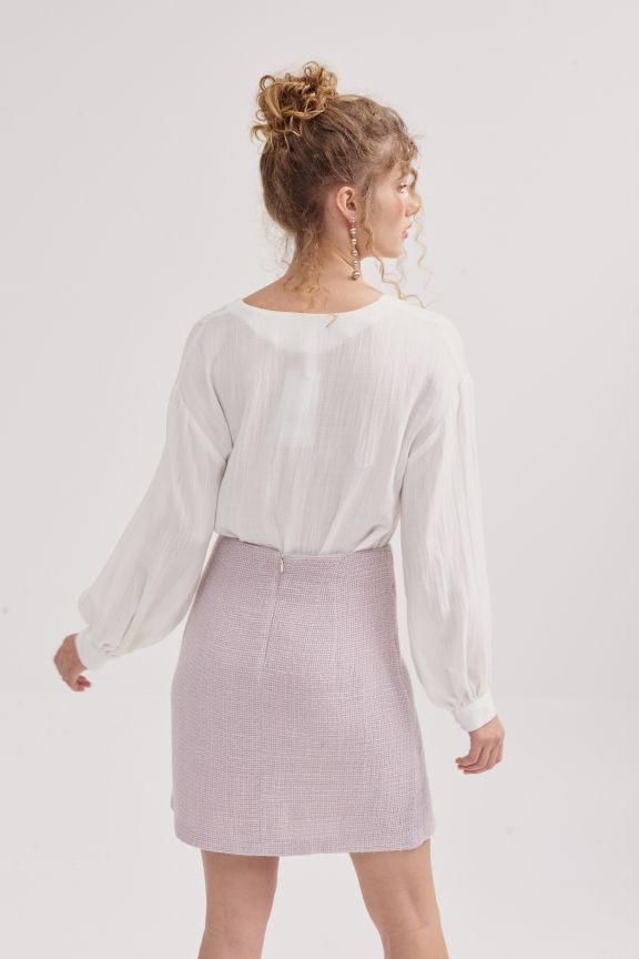 Áo linen cổ tim nút bọc