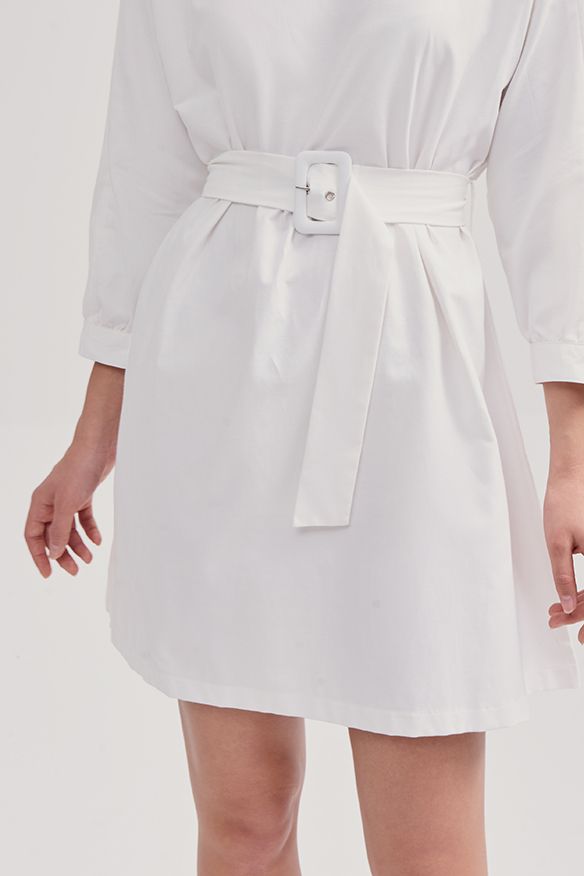 Đầm linen form suông nhấn nút