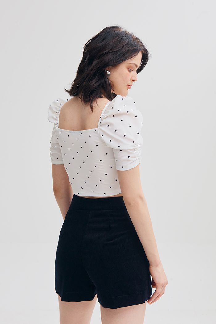 Áo crotop cổ queen rút nhún giữa ngực