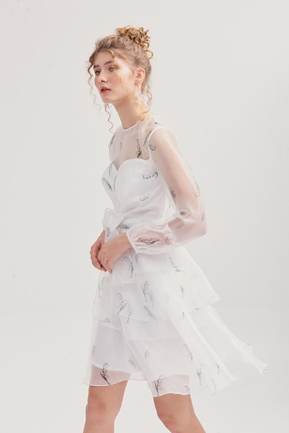 Đầm sheer in hoạ tiết spring 2019 tay lỡ