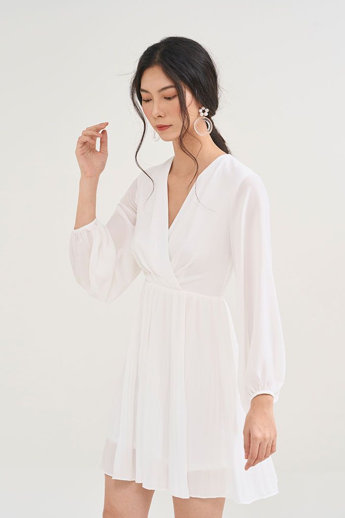 Đầm đắp chéo tay dài dập li tùng