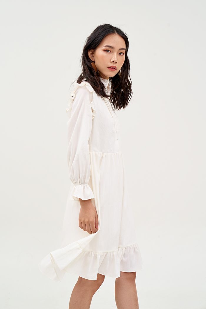 Đầm cotton tay lở nhún bèo xếp li ngực nút bọc