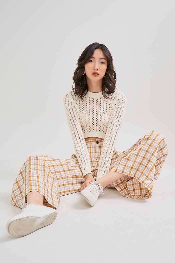 Áo thun croptop dệt kim tay dài đan hình thoi