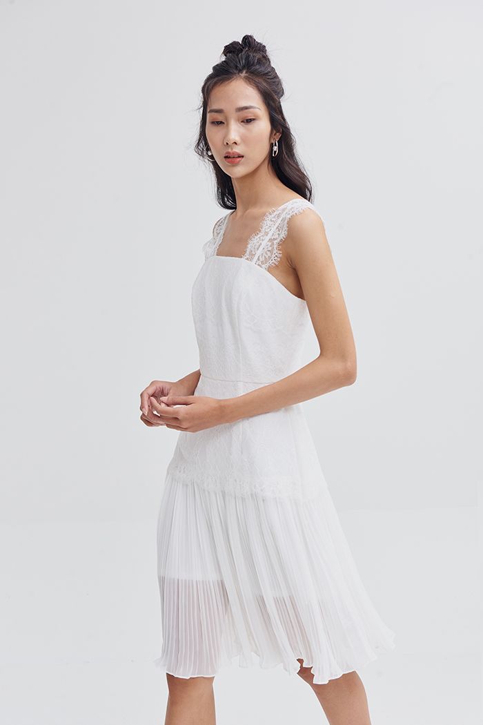 Đầm 2 dây ren mi phối dập li