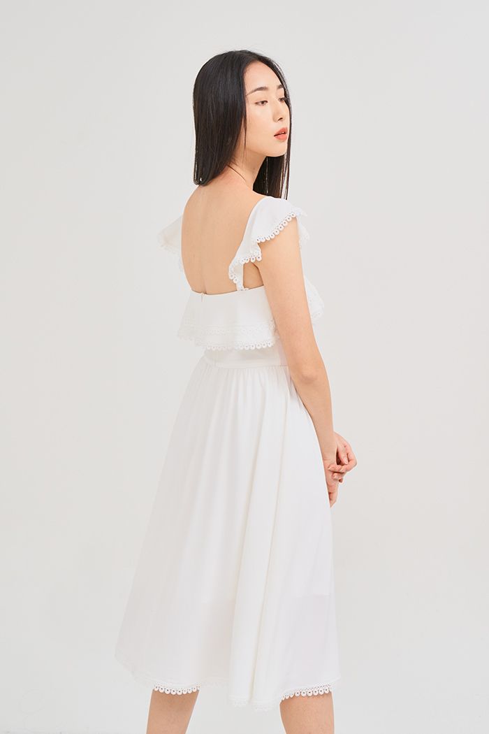 Đầm midi 2 dây bèo vai ngực lai