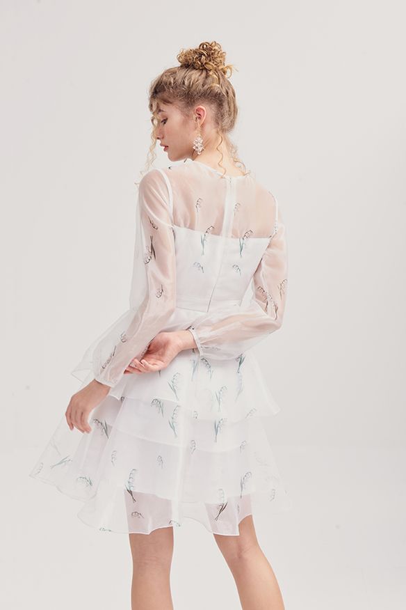 Đầm sheer in hoạ tiết spring 2019 tay lỡ