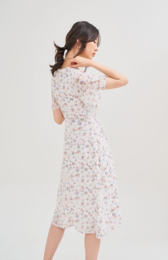 Đầm midi in hoa cổ tim thắt nơ vai