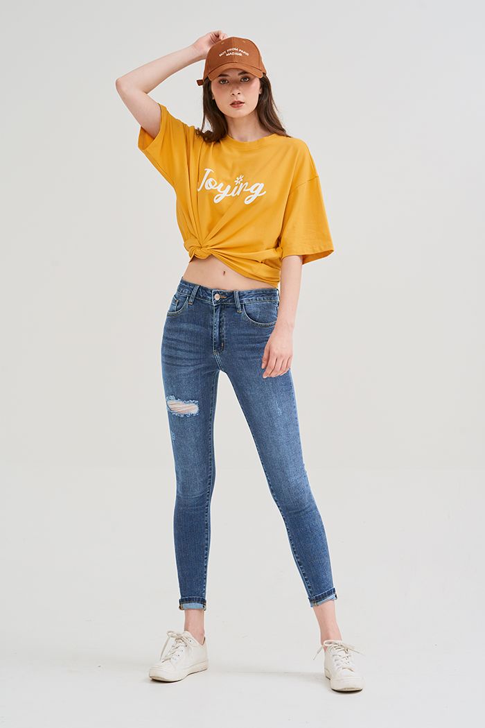 Áo thun oversize in slogan joying