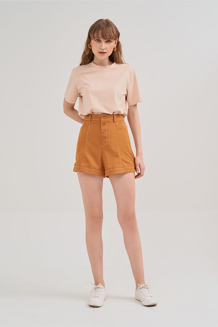 Quần short diễu chỉ nổi đóng nút baget