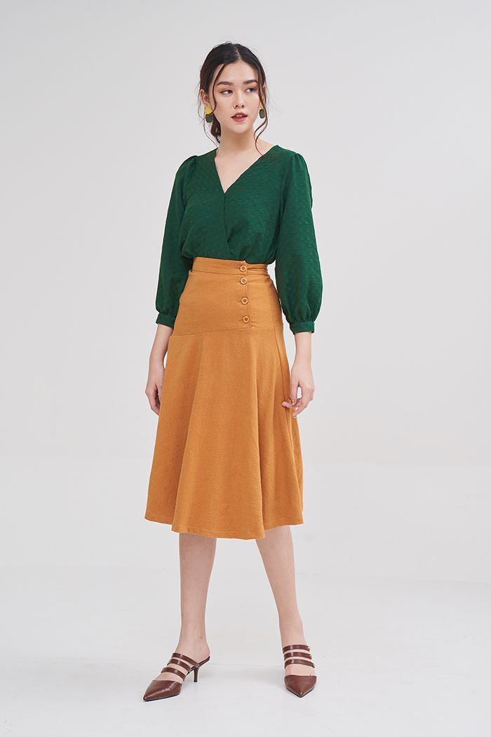 Váy midi rã xéo lưng liền