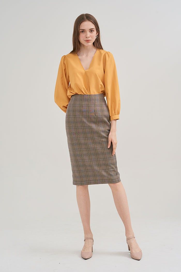Áo cổ tim đắp chéo tay dài