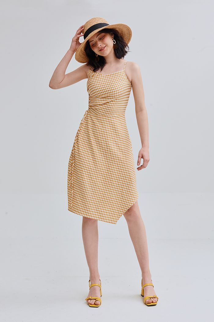 Đầm 2 dây caro rút nhún 1 bên eo