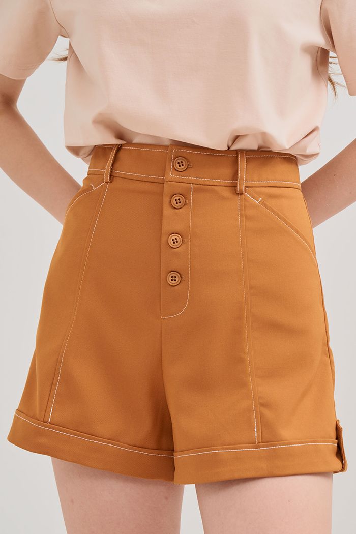 Quần short diễu chỉ nổi đóng nút baget