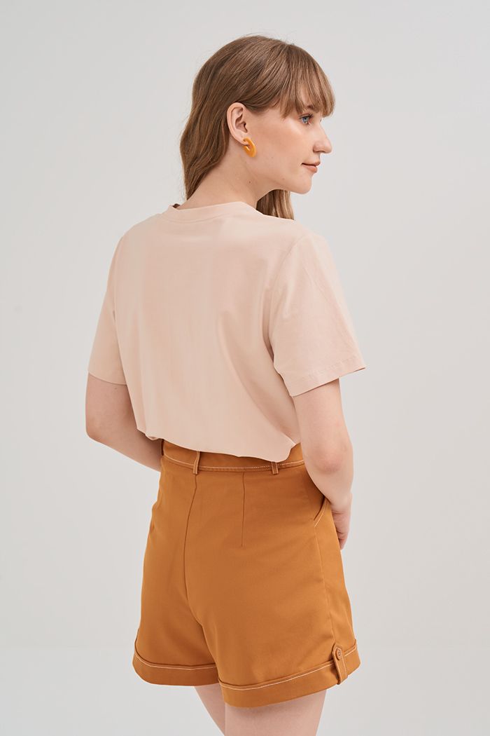 Quần short diễu chỉ nổi đóng nút baget