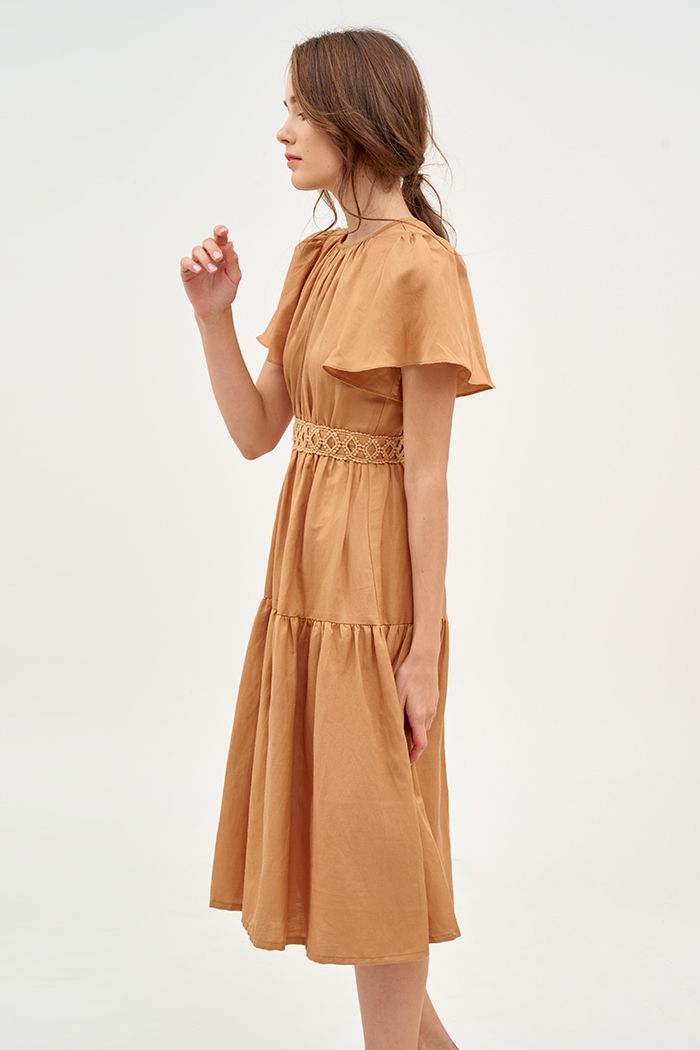 Đầm midi nhún cổ đắp ren eo