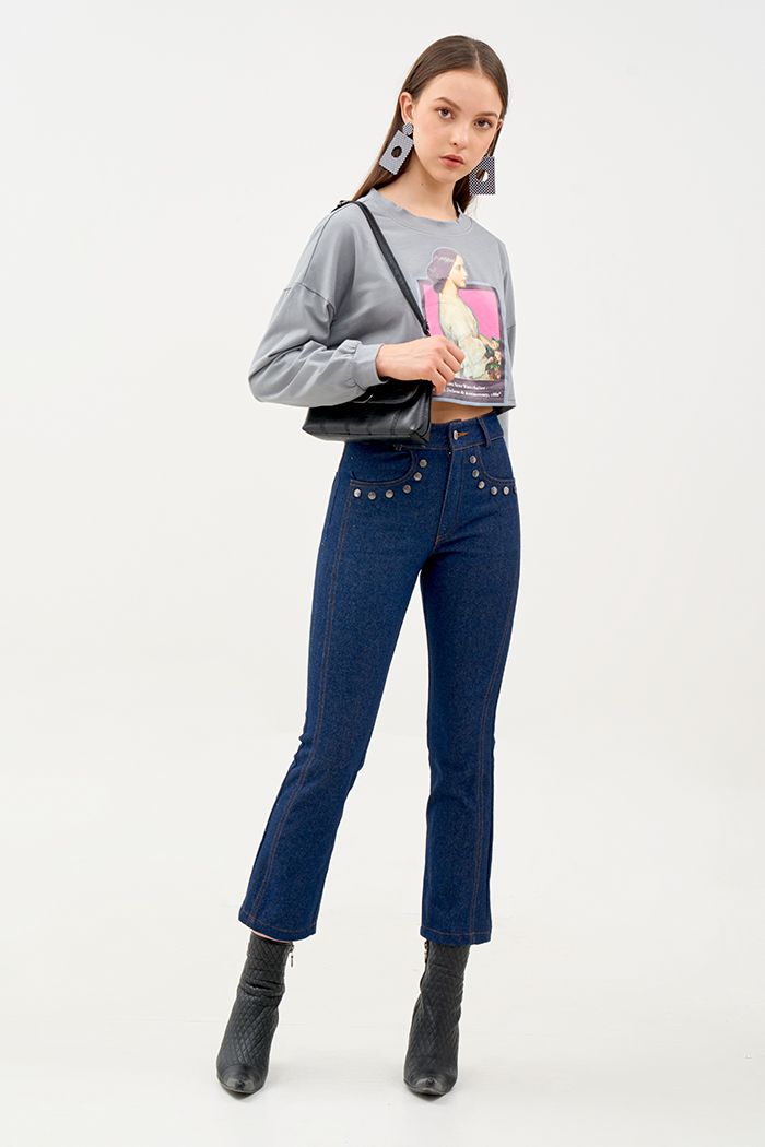 Áo thun croptop tai dài in tranh cổ điển
