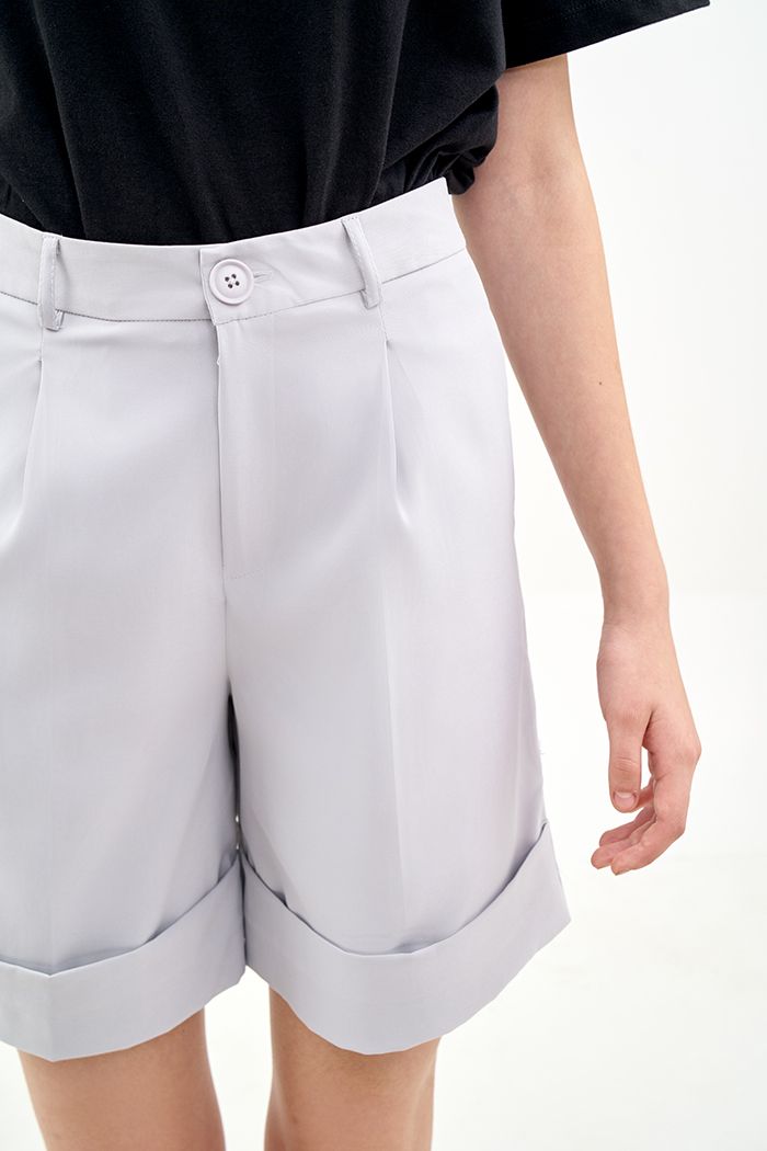 Quần short ống rộng lật lai