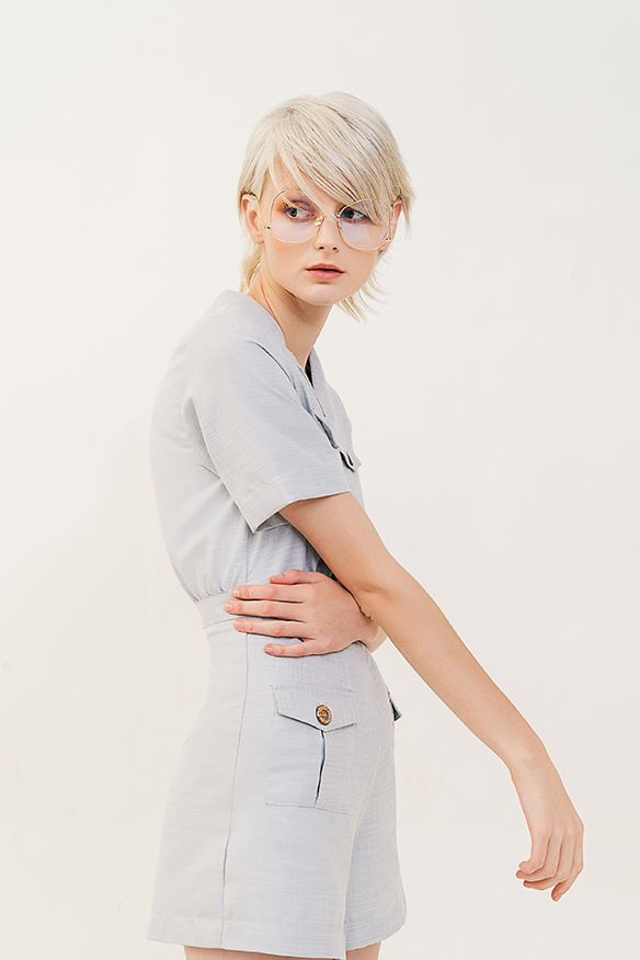 Jumpsuit short túi hộp đính nút