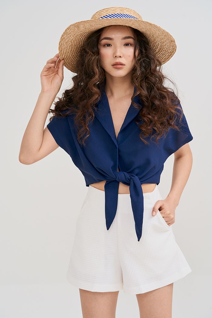 Áo croptop cổ danton cột nơ thân trước