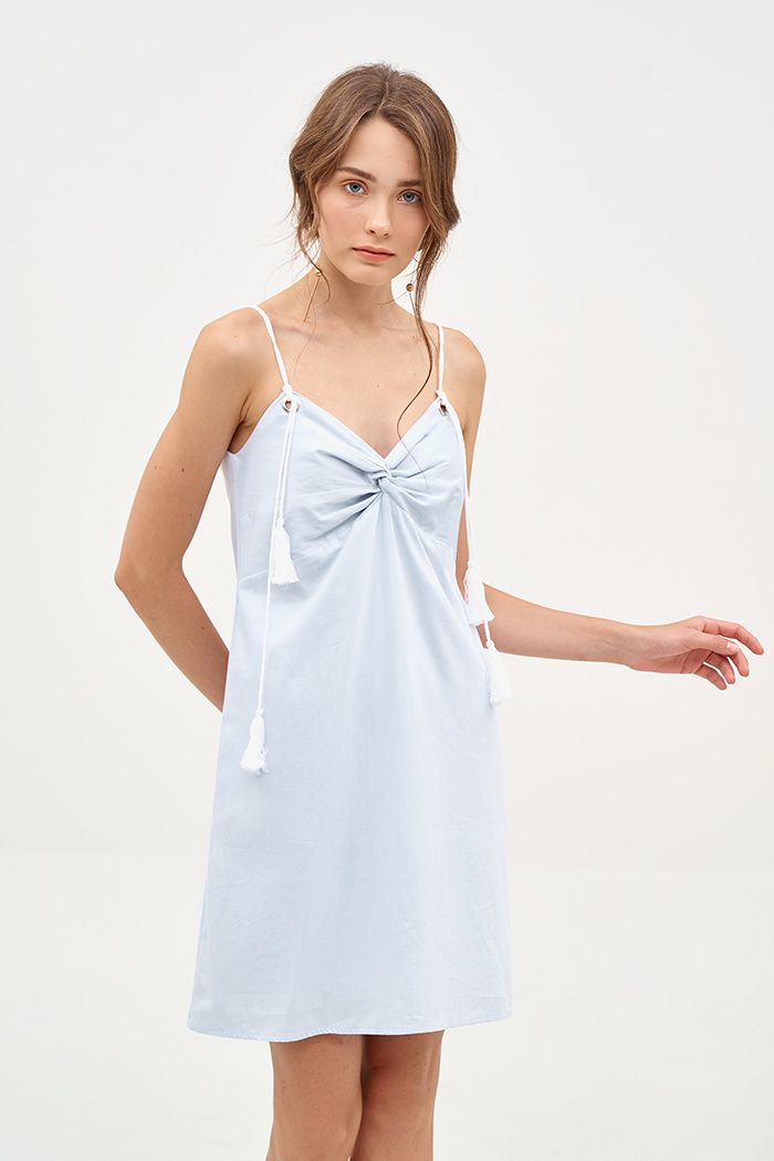 Đầm kate thắt chéo ngực 2 dây chuông