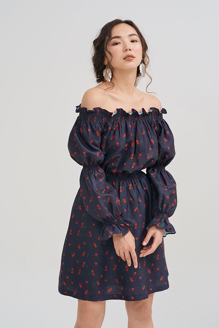 Đầm in hoạ tiết cherry bẹt vai nhún thun