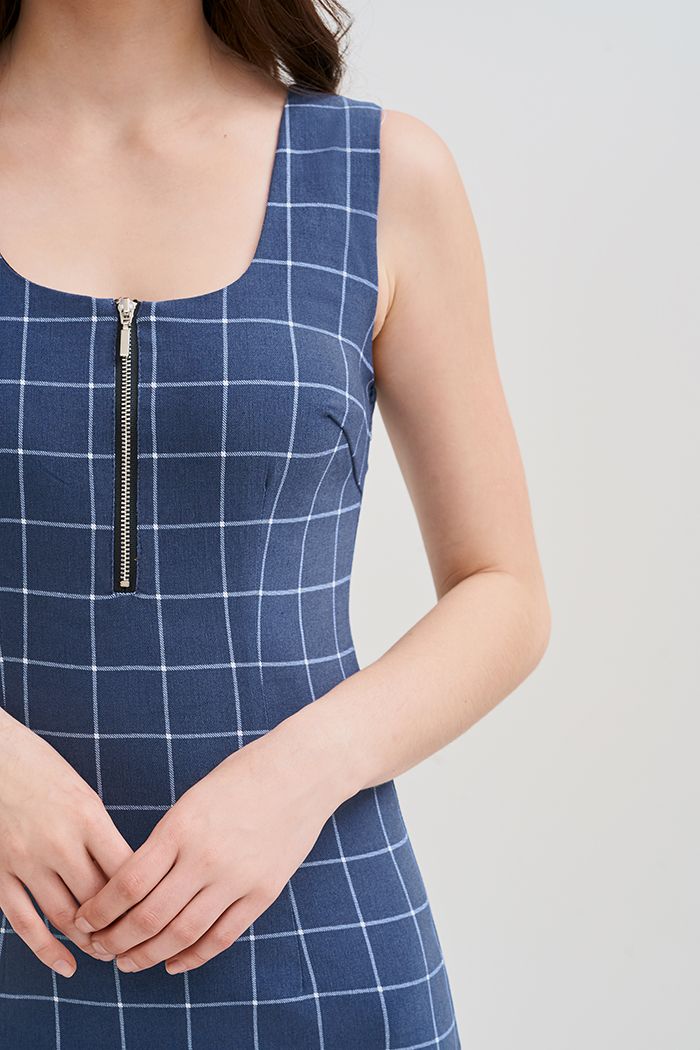 Đầm caro sát nách dây kéo sắt