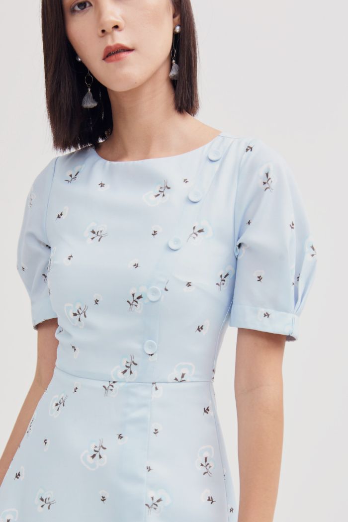 Đầm in hoạ tiết spr19 nhấn nút tay lỡ