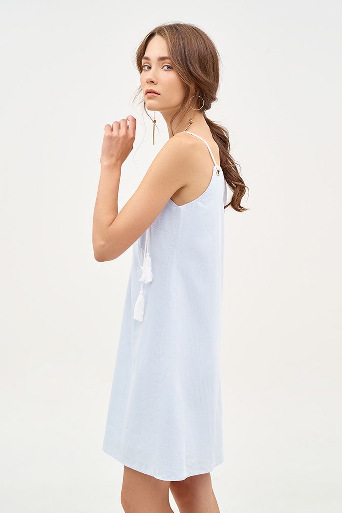 Đầm kate thắt chéo ngực 2 dây chuông