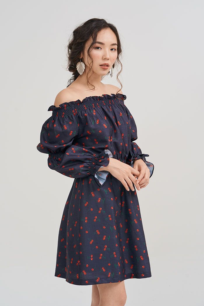 Đầm in hoạ tiết cherry bẹt vai nhún thun