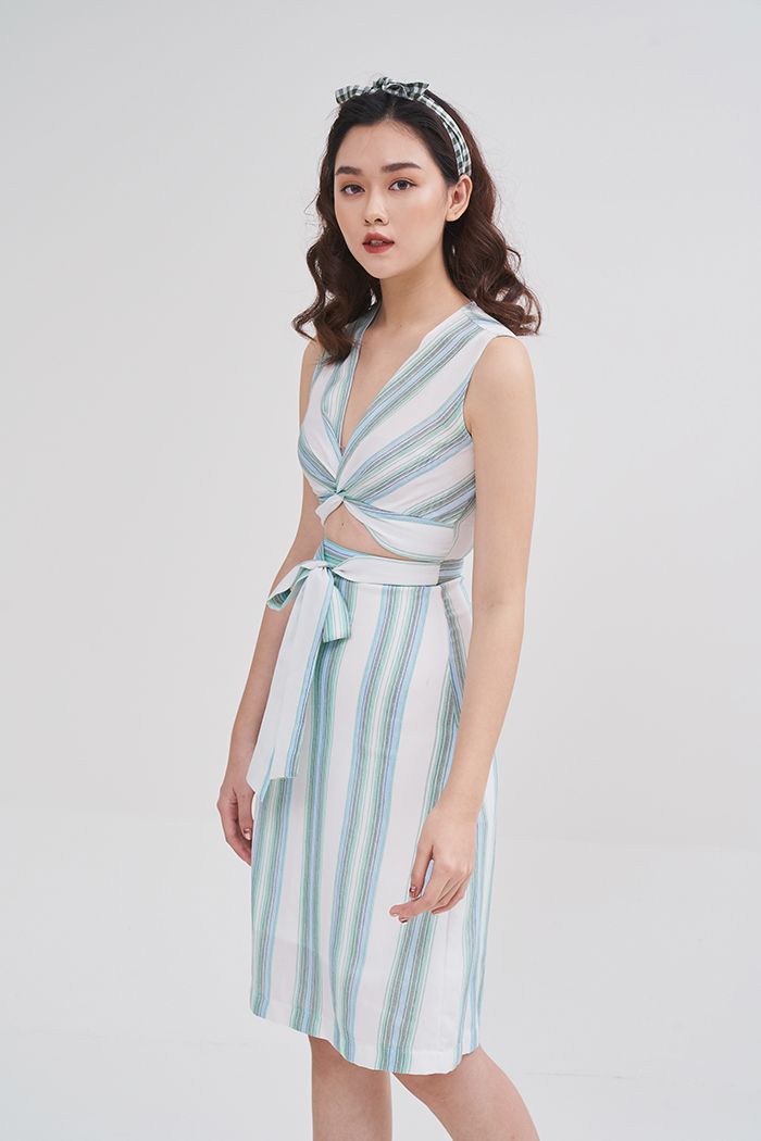 Đầm sát nách sọc cutout bụng