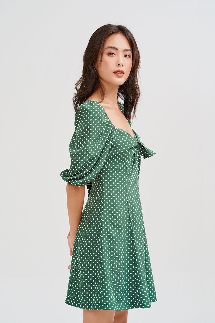 Đầm chấm bi cổ queen cột nơ trước ngực