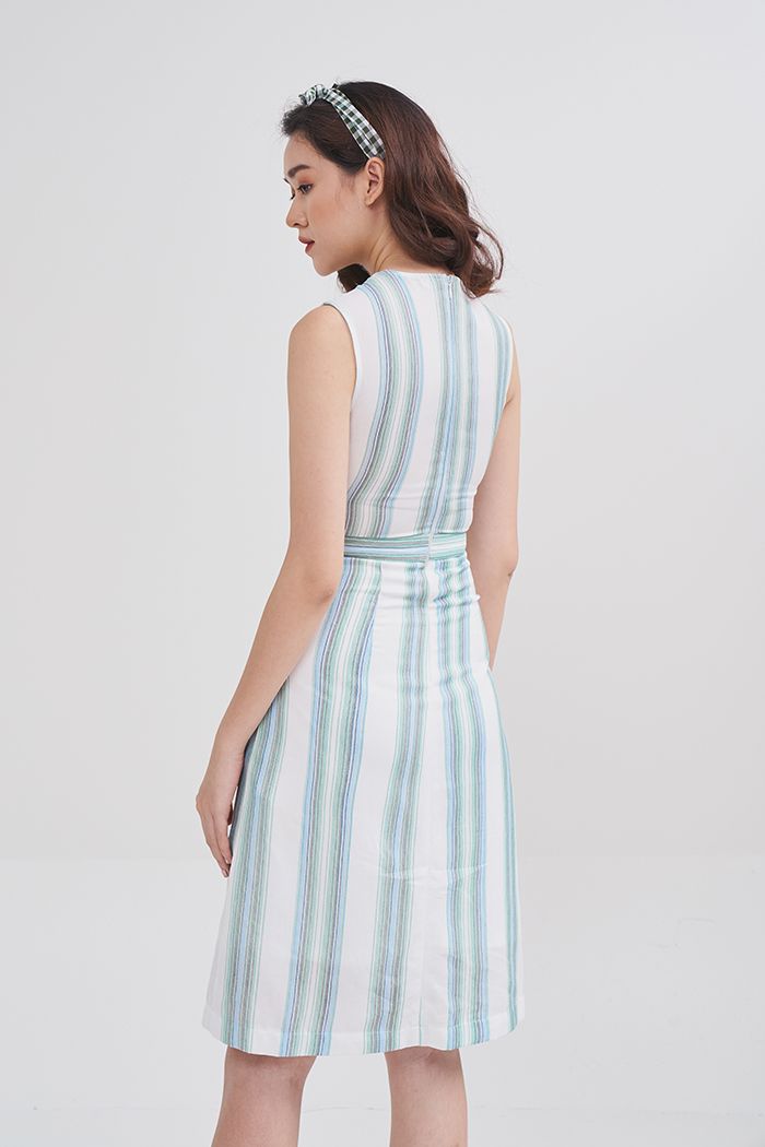 Đầm sát nách sọc cutout bụng
