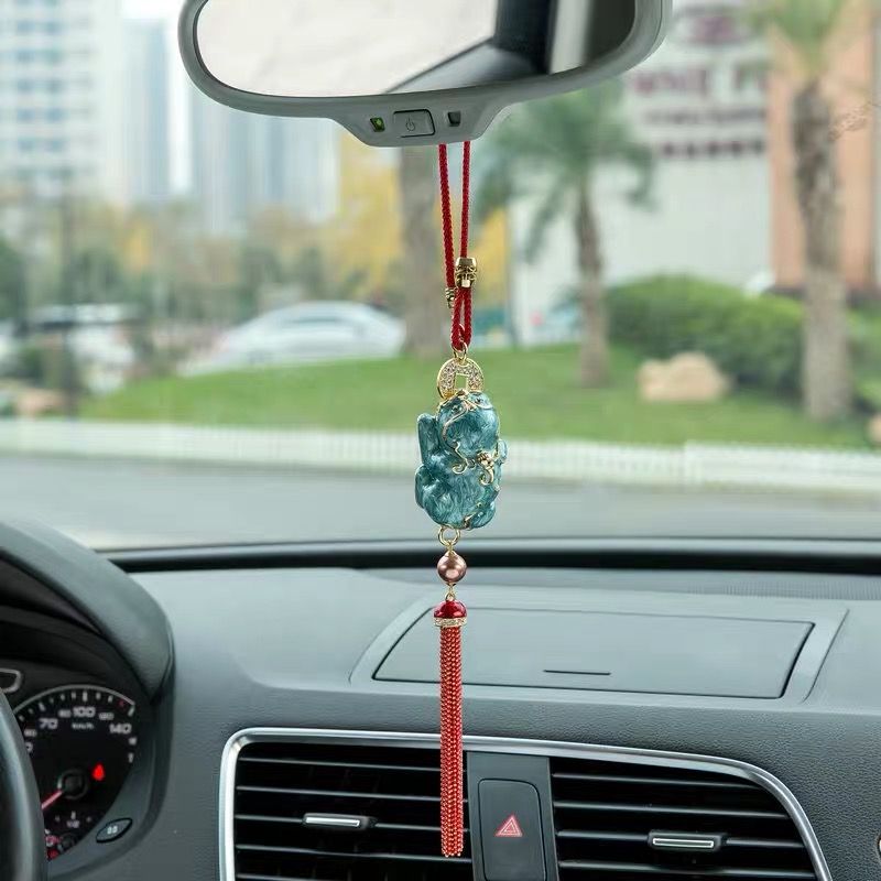 Móc treo oto tỳ hưu xanh ngọc
