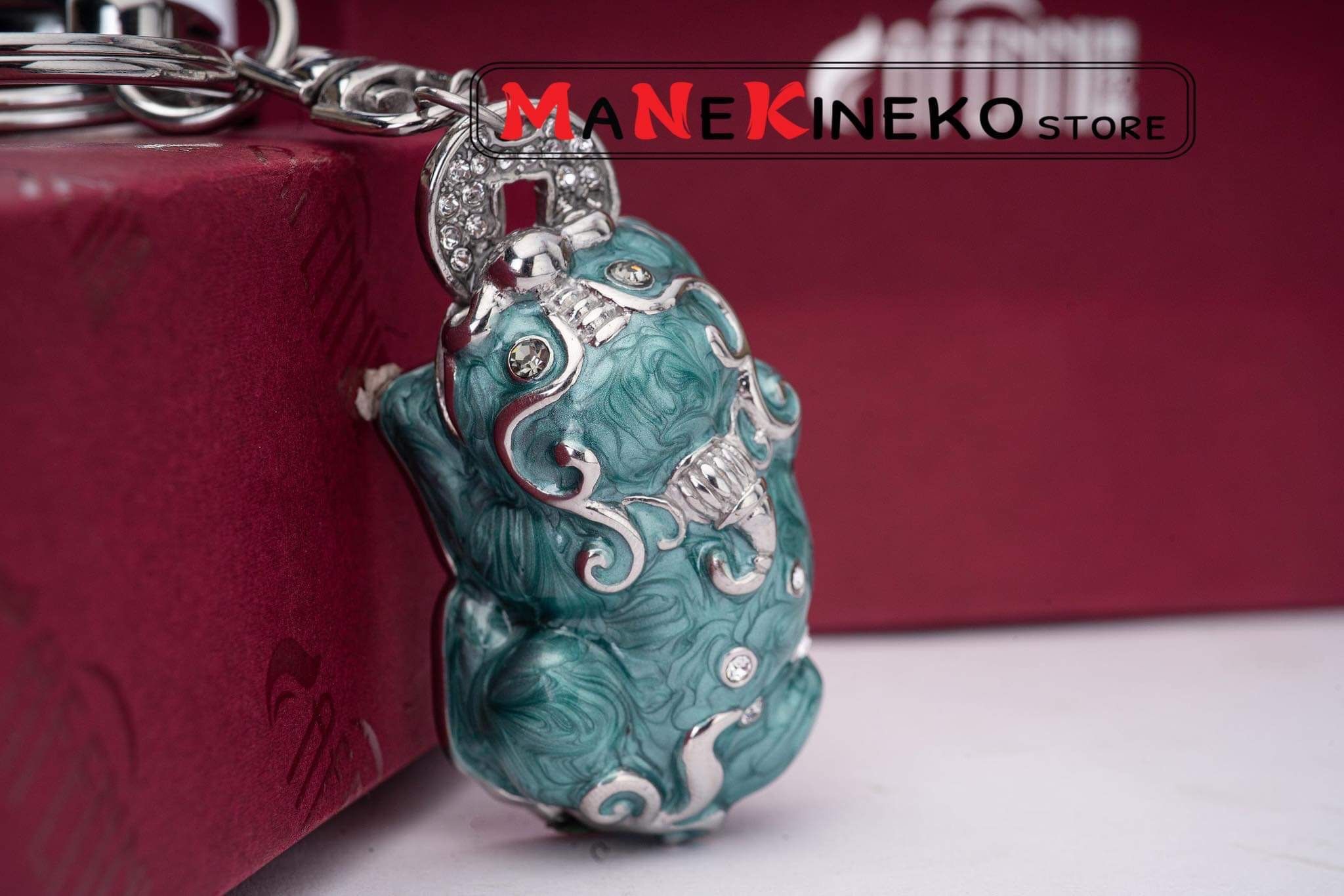 móc khoá oto tì hưu xanh ngọc