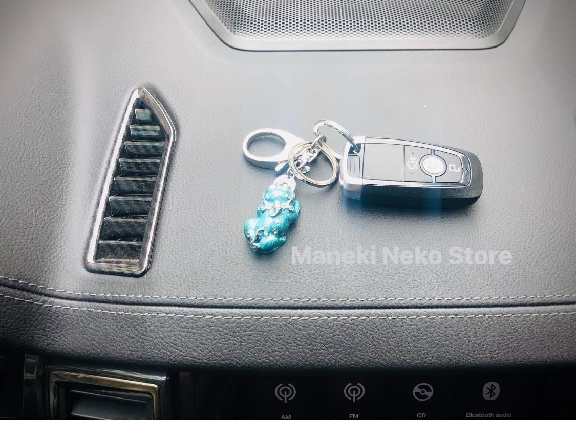 móc khoá oto tì hưu xanh ngọc