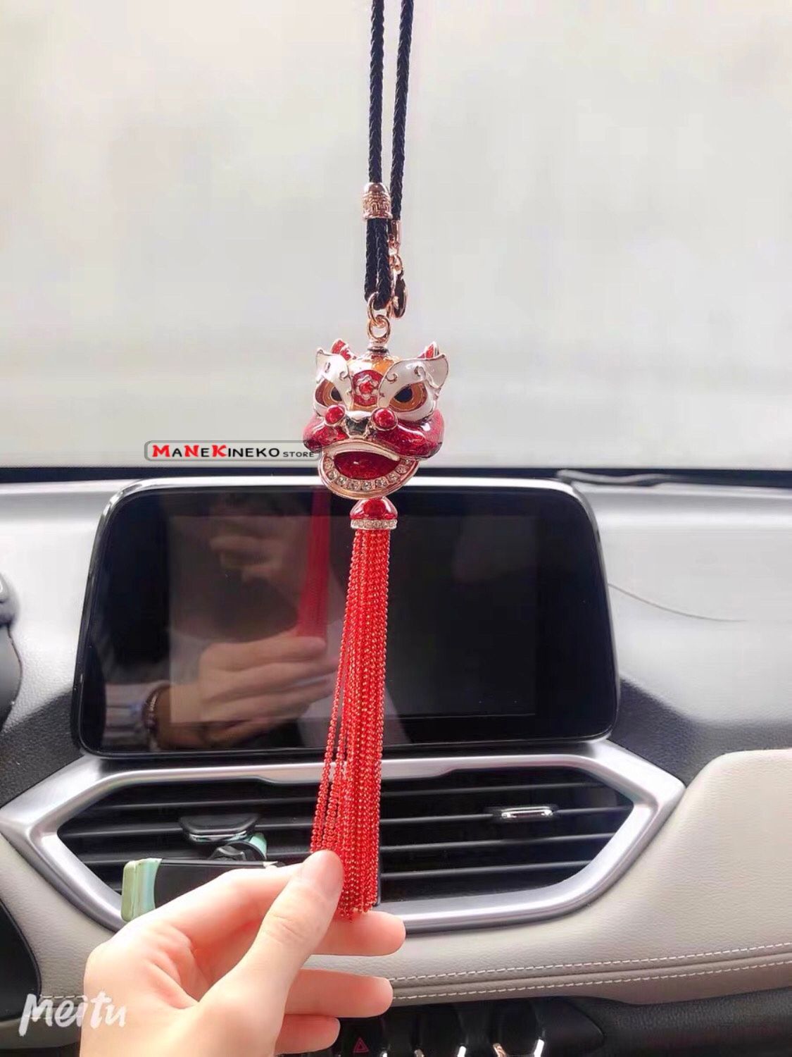 Móc treo xe oto Đầu Lân đỏ