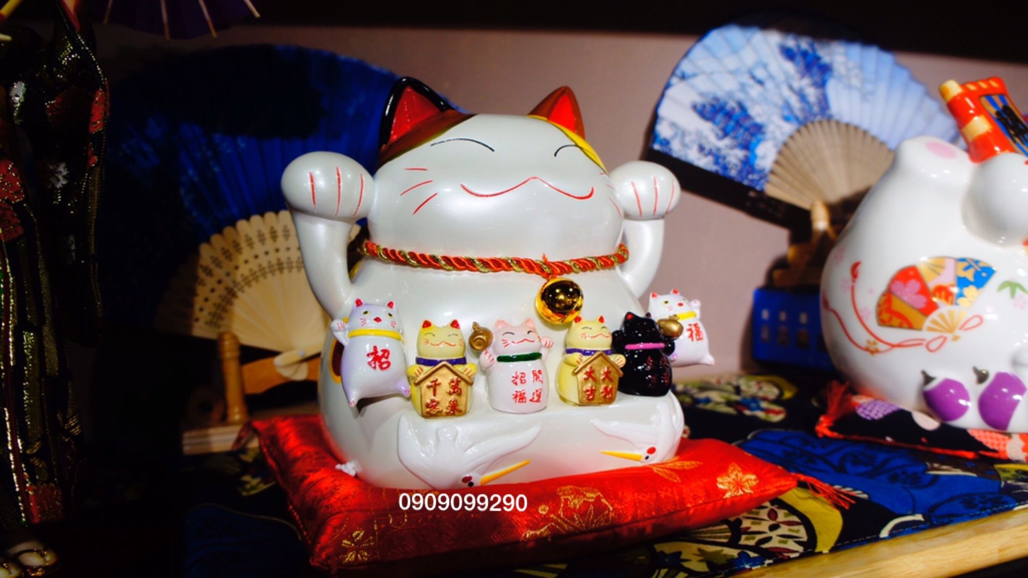 Mèo trắng lục phúc 18cm