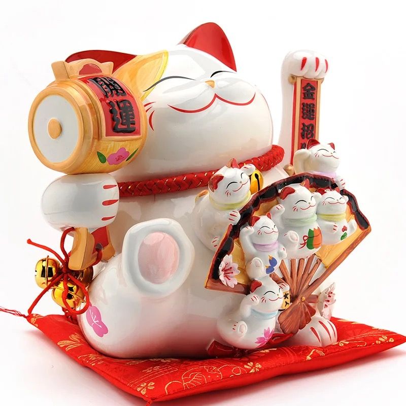 mèo cầm trống vẫy tay 26cm