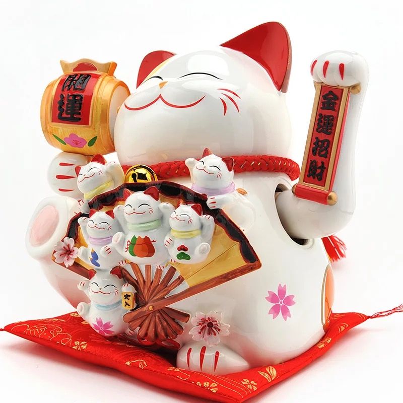 mèo cầm trống vẫy tay 26cm